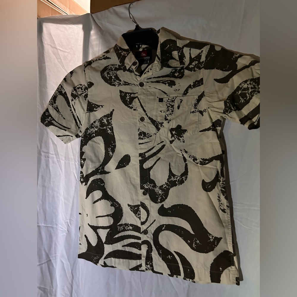 Quicksilver boys button down